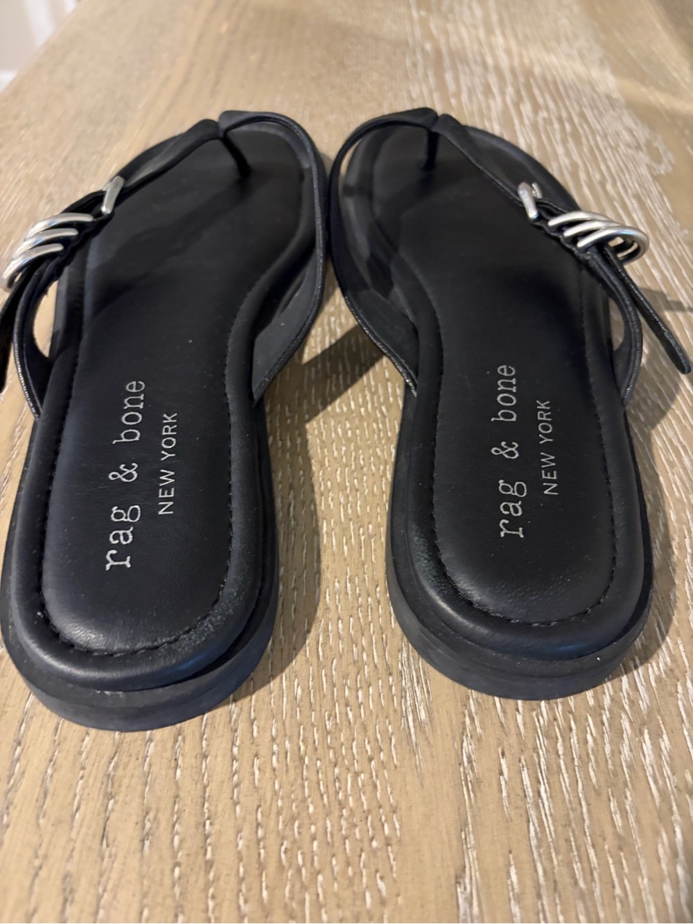 rag & bone Black Leather Gia thong Sandals 39/9 - Picture 4 of 7